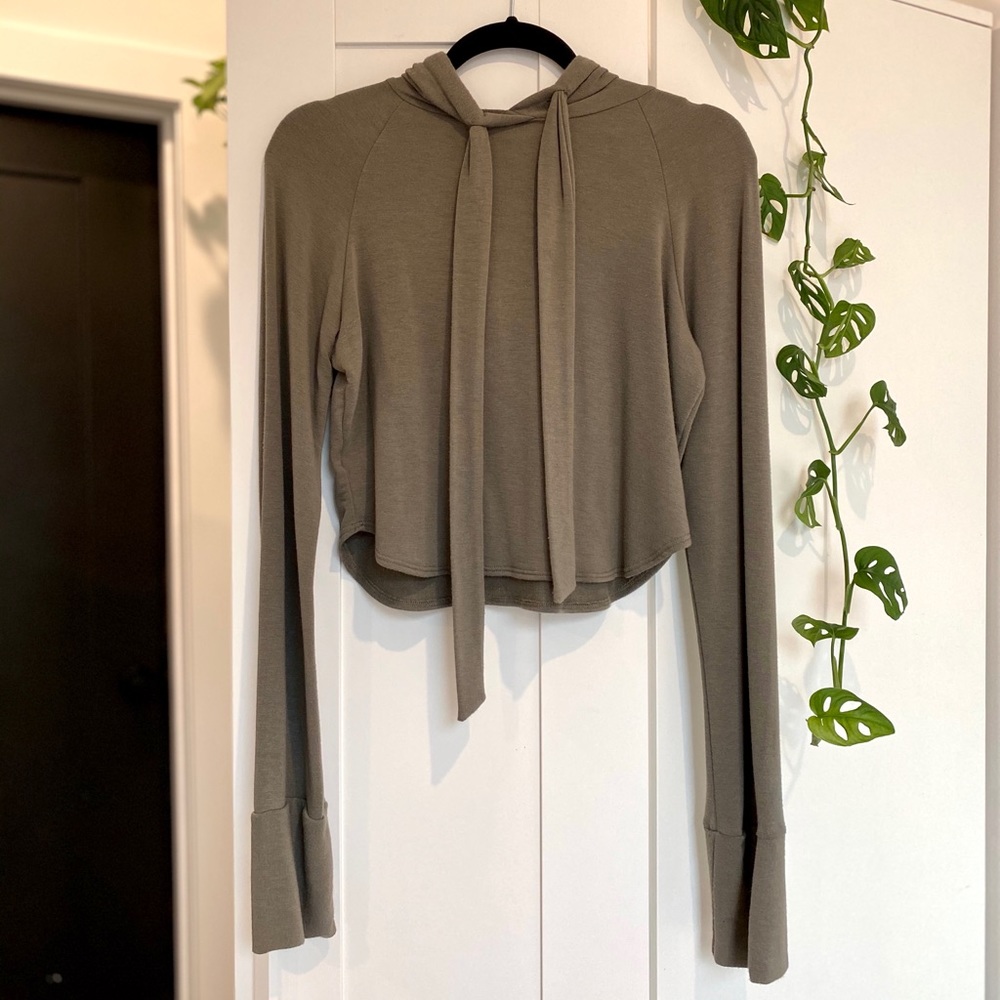Windsor Cropped Hoodie